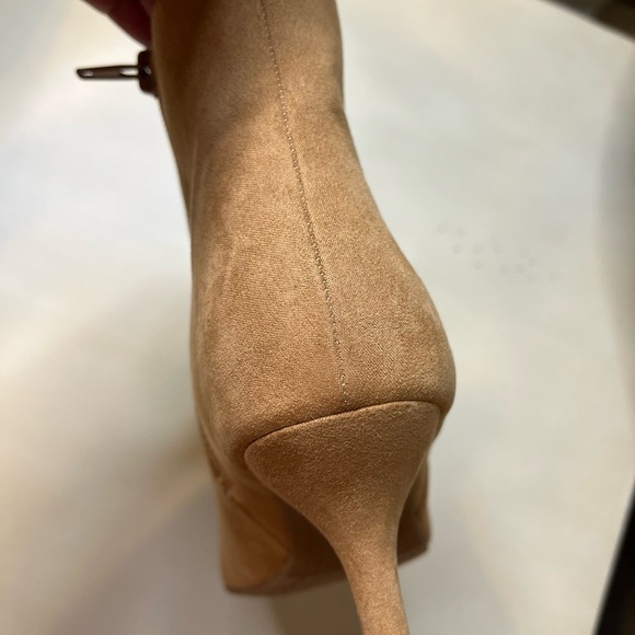 Charter Club Carminee Pointed-Toe Booties Women's Size 6.5 NIB - Picture 4 of 4